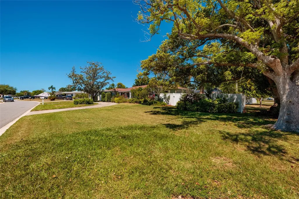 11623 84th Avenue Seminole FL 33772