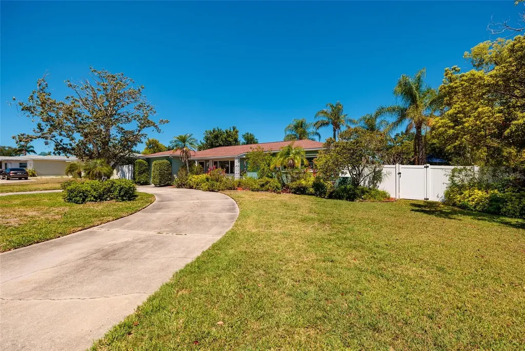 11623 84th Avenue Seminole FL 33772