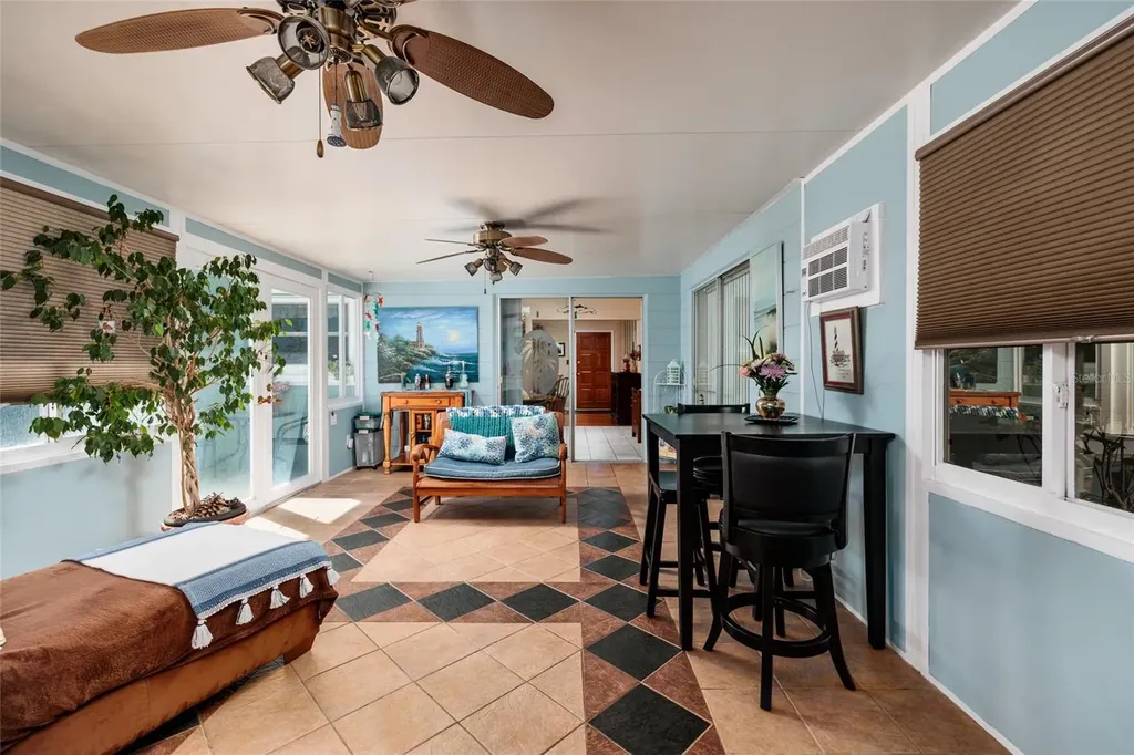 11623 84th Avenue Seminole FL 33772