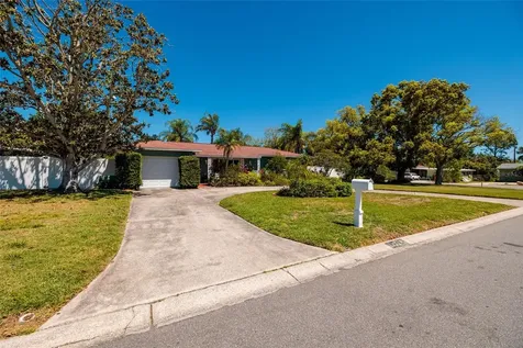 11623 84th Avenue Seminole FL 33772