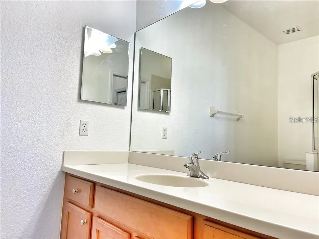 915 Fairwaycove Lane Bradenton FL 34212