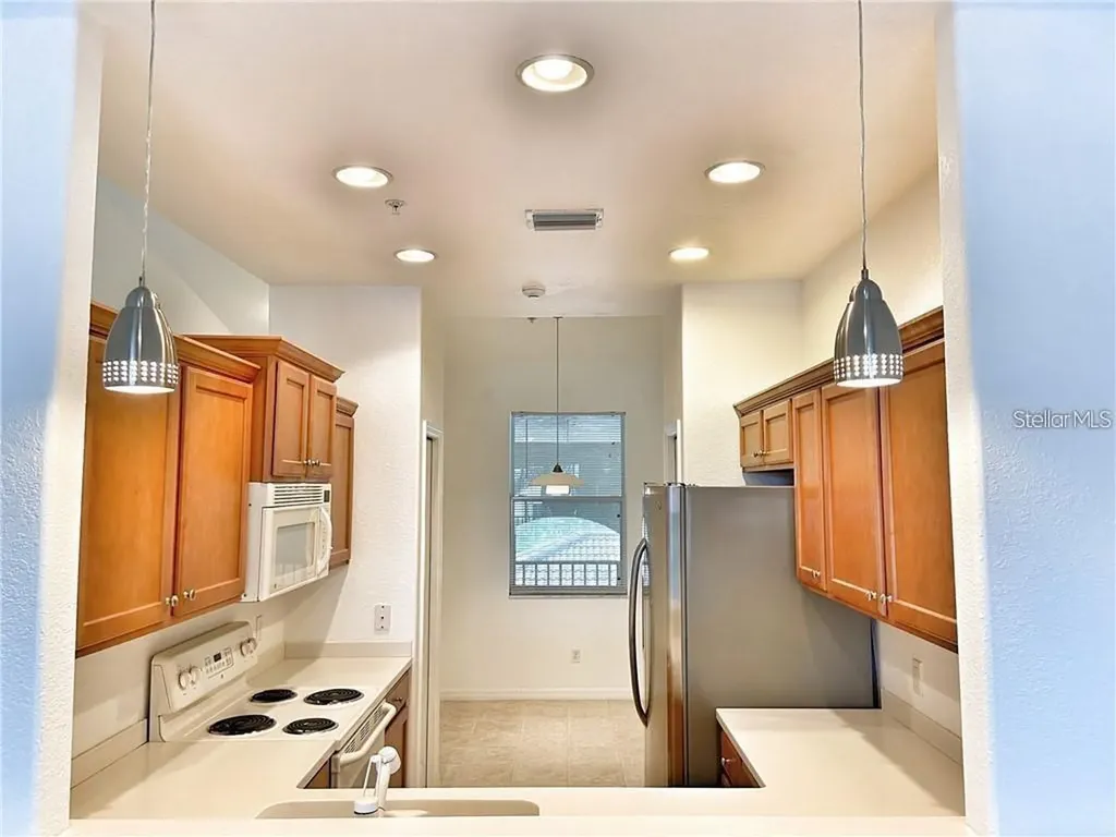 915 Fairwaycove Lane Bradenton FL 34212
