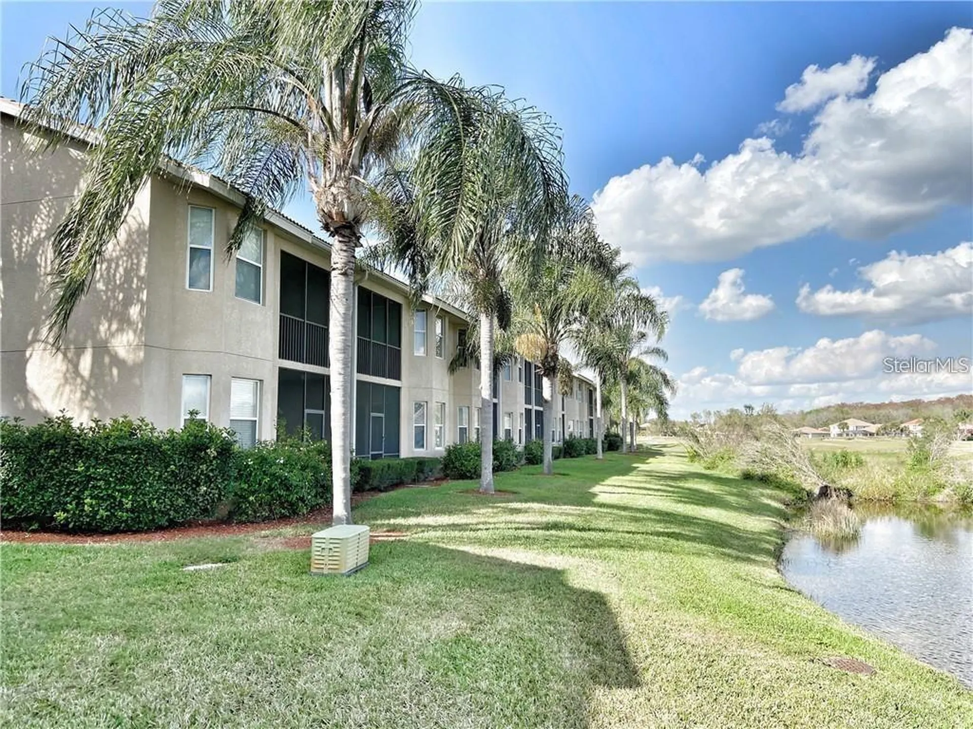 915 Fairwaycove Lane Bradenton FL 34212