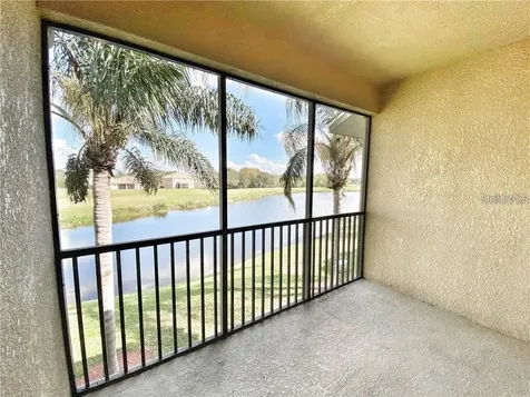 915 Fairwaycove Lane Bradenton FL 34212