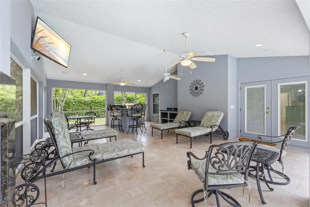 1404 Oxfordshire Court Brandon FL 33510