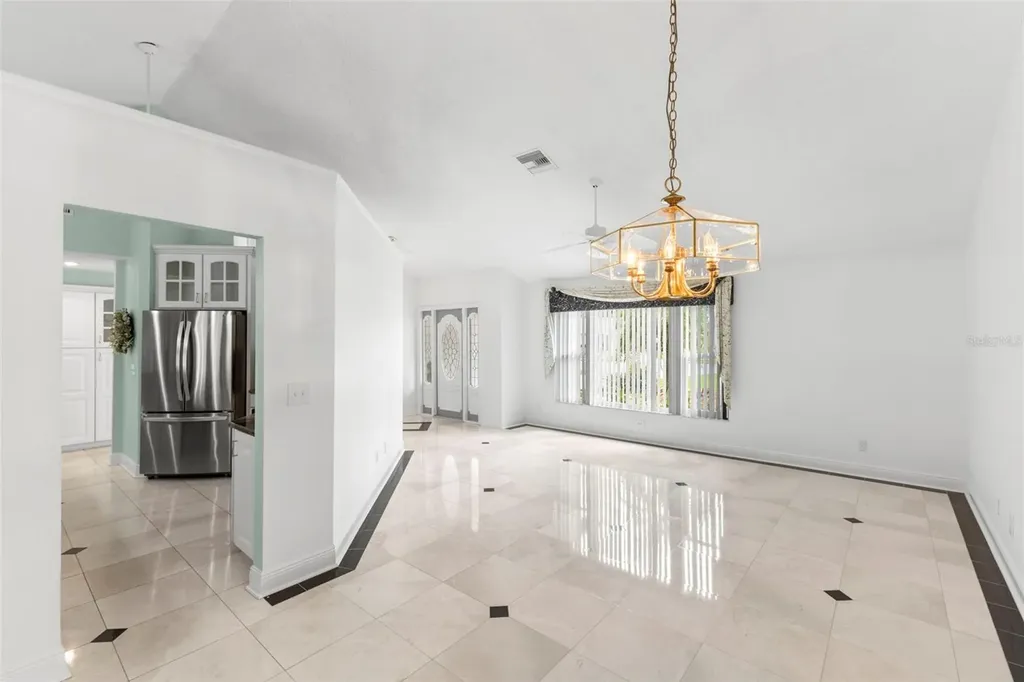 1404 Oxfordshire Court Brandon FL 33510