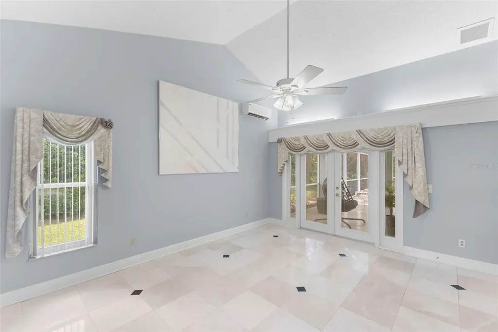 1404 Oxfordshire Court Brandon FL 33510