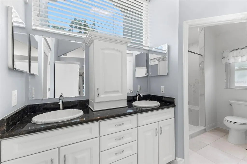 1404 Oxfordshire Court Brandon FL 33510