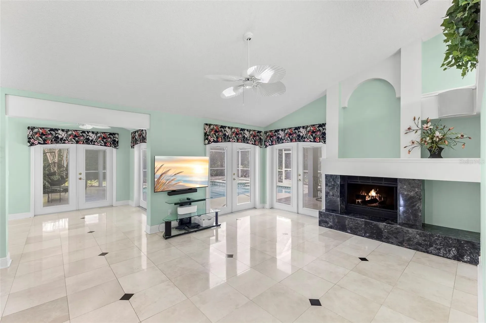 1404 Oxfordshire Court Brandon FL 33510