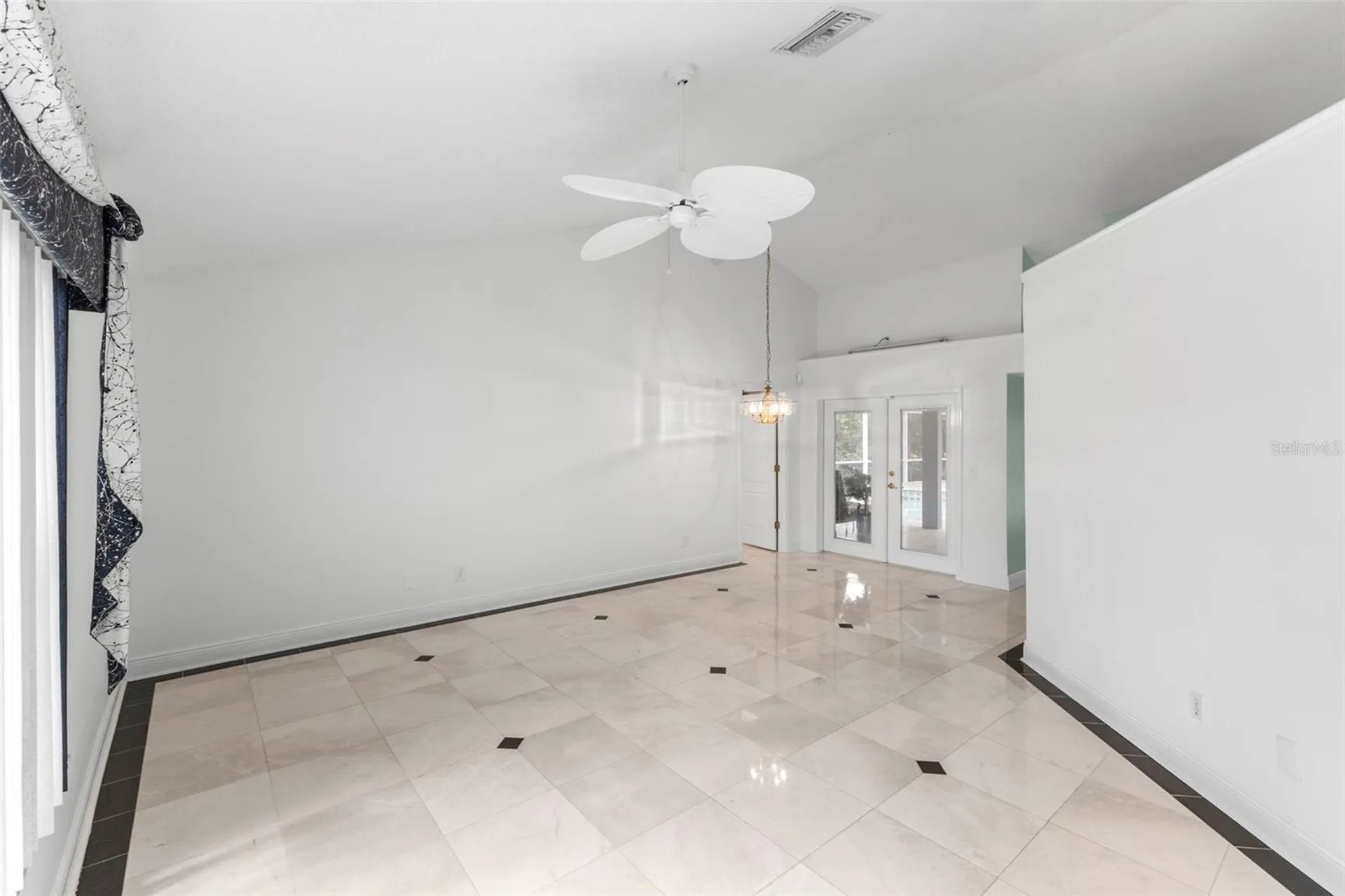 1404 Oxfordshire Court Brandon FL 33510