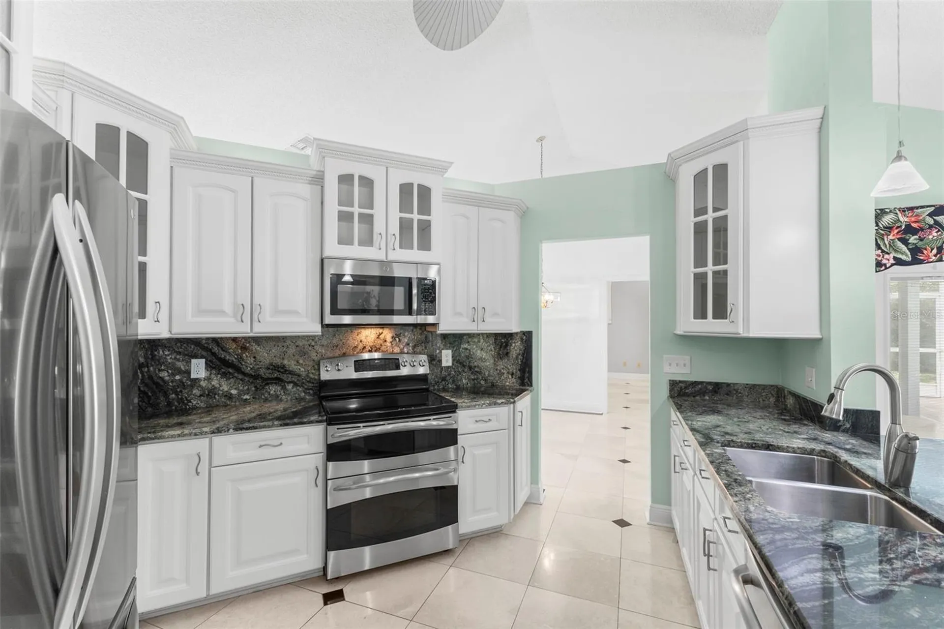 1404 Oxfordshire Court Brandon FL 33510