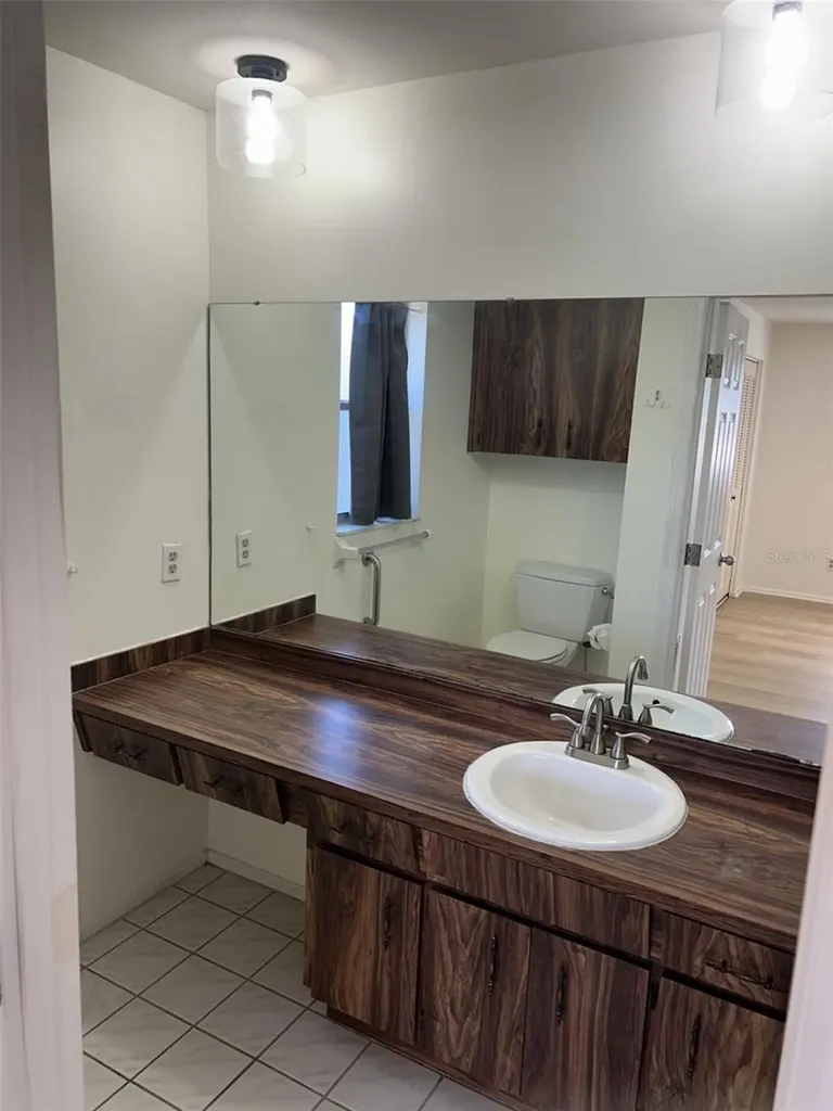 8873 Tami Street Seminole FL 33772