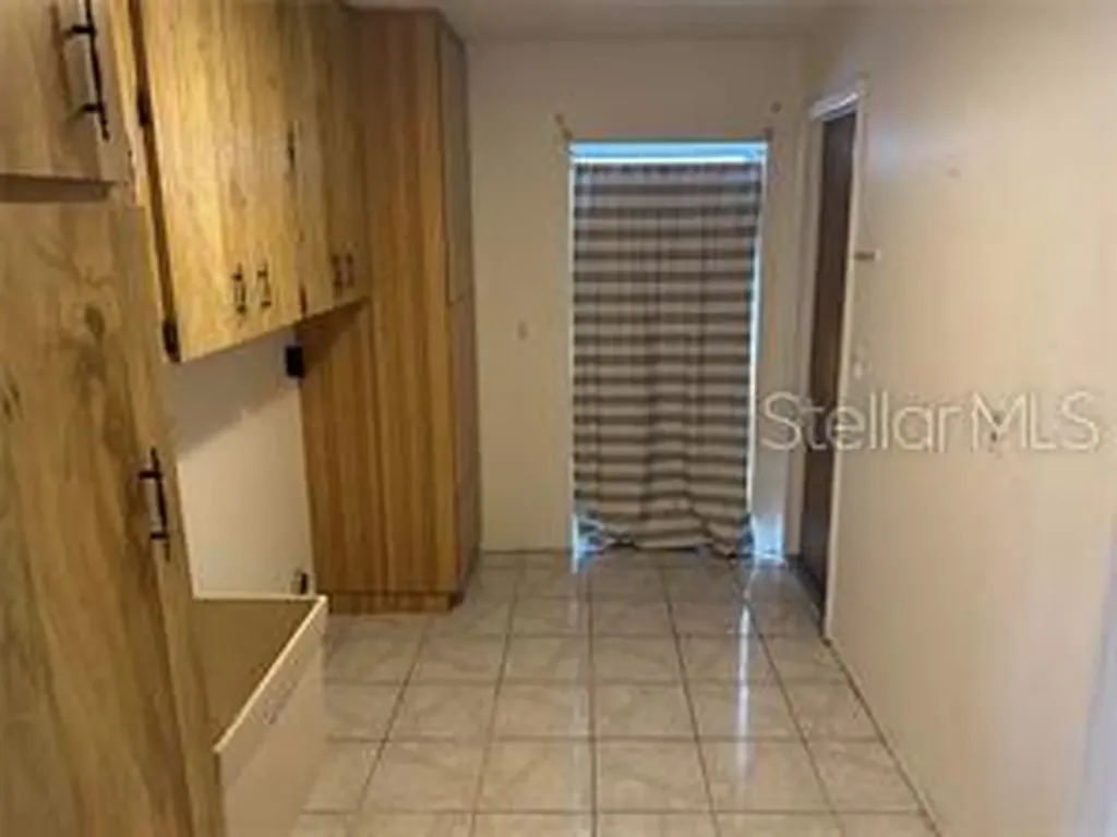 8873 Tami Street Seminole FL 33772