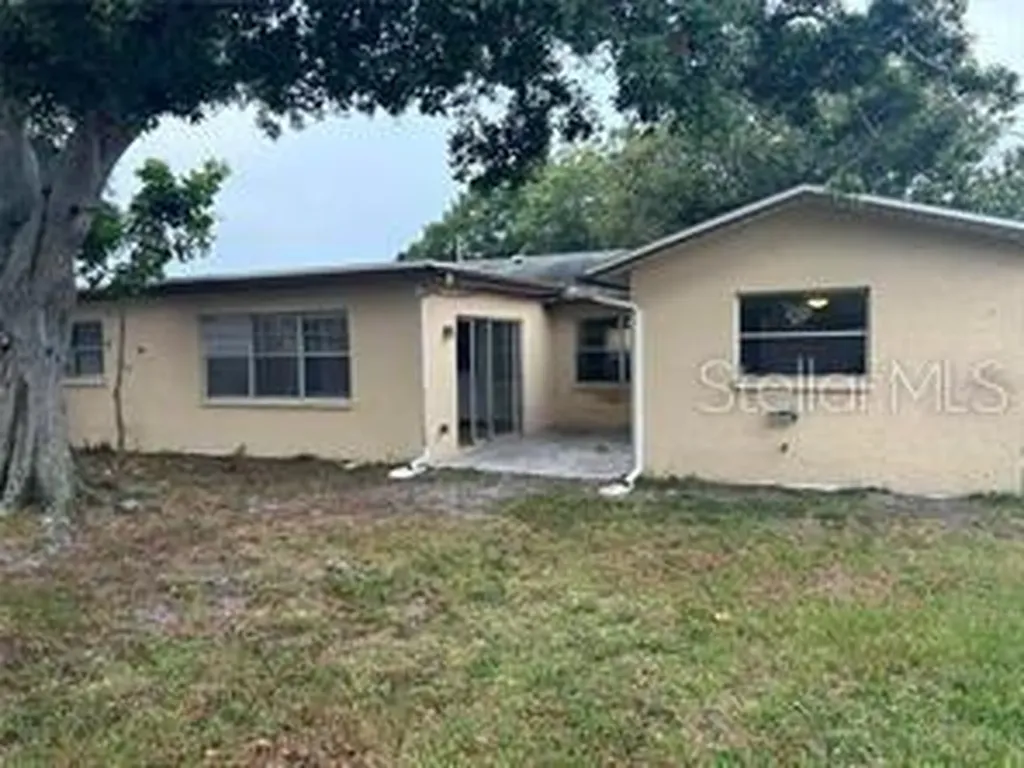 8873 Tami Street Seminole FL 33772