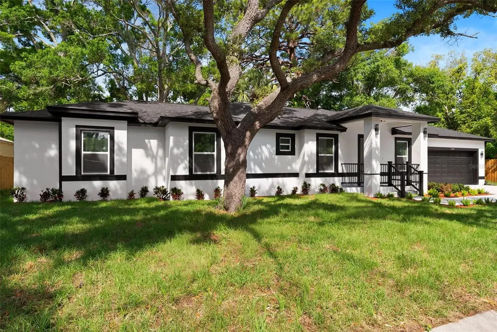5062 80th Lane N St Petersburg FL 33709