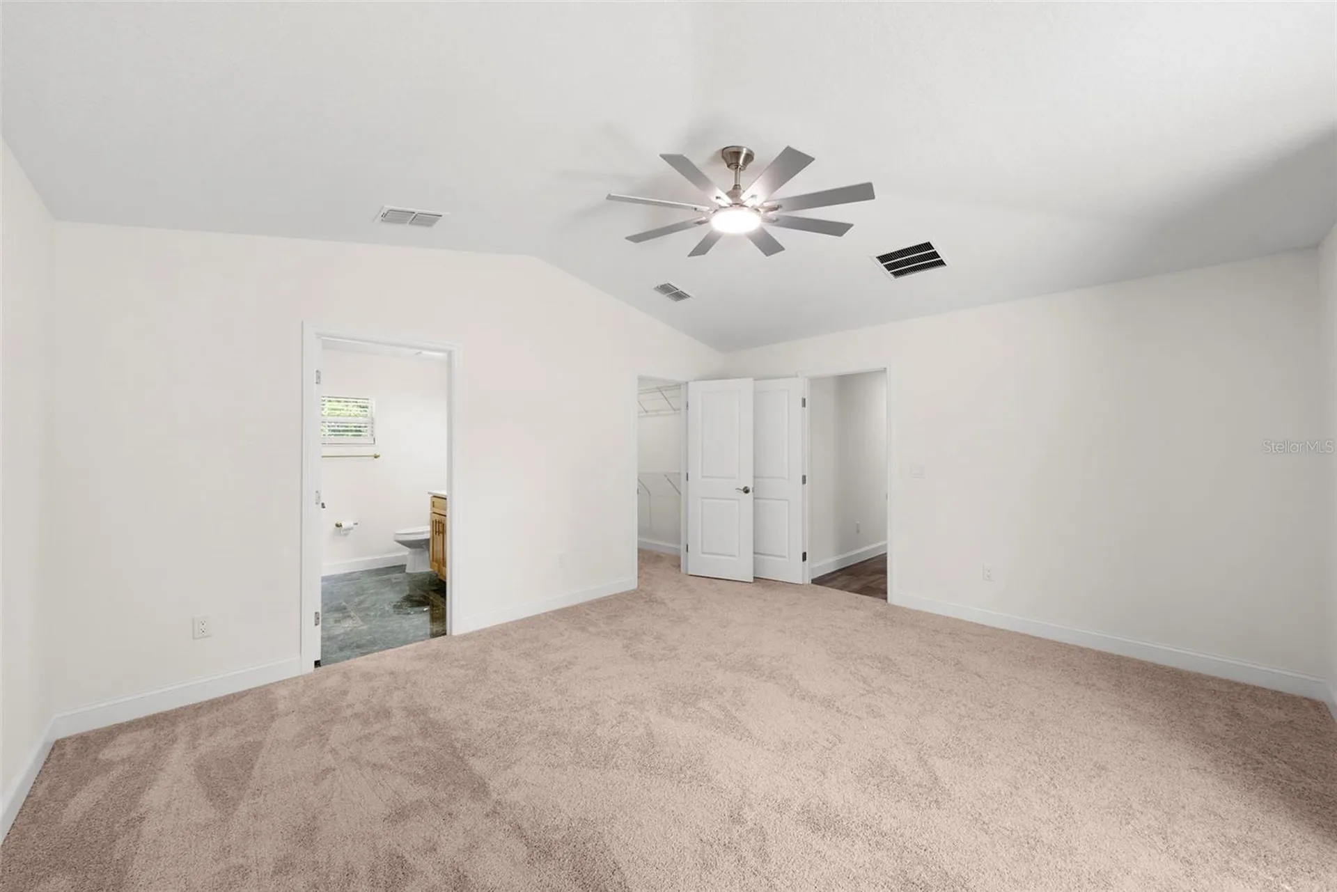 5062 80th Lane N St Petersburg FL 33709