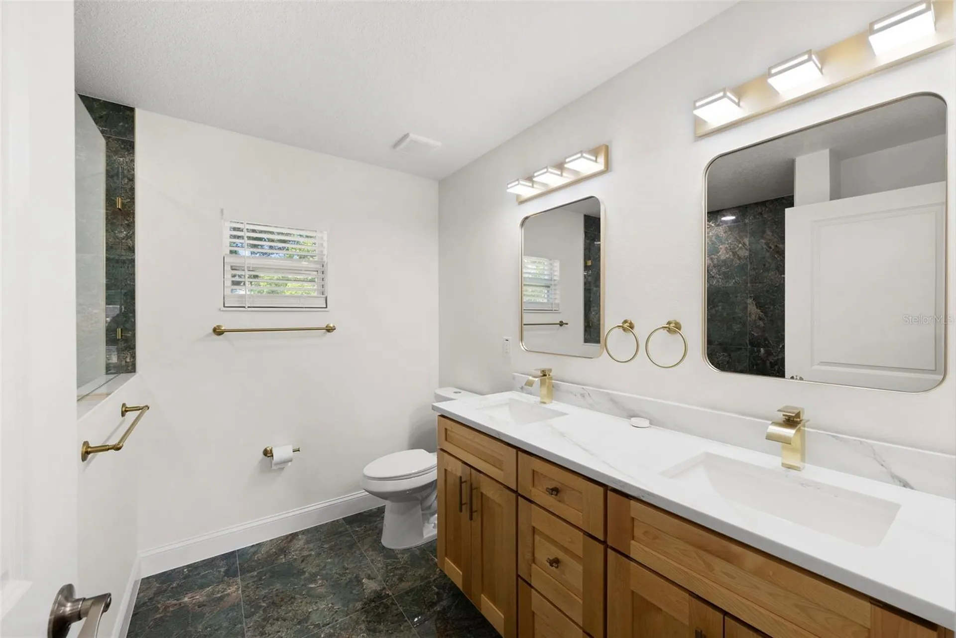 5062 80th Lane N St Petersburg FL 33709