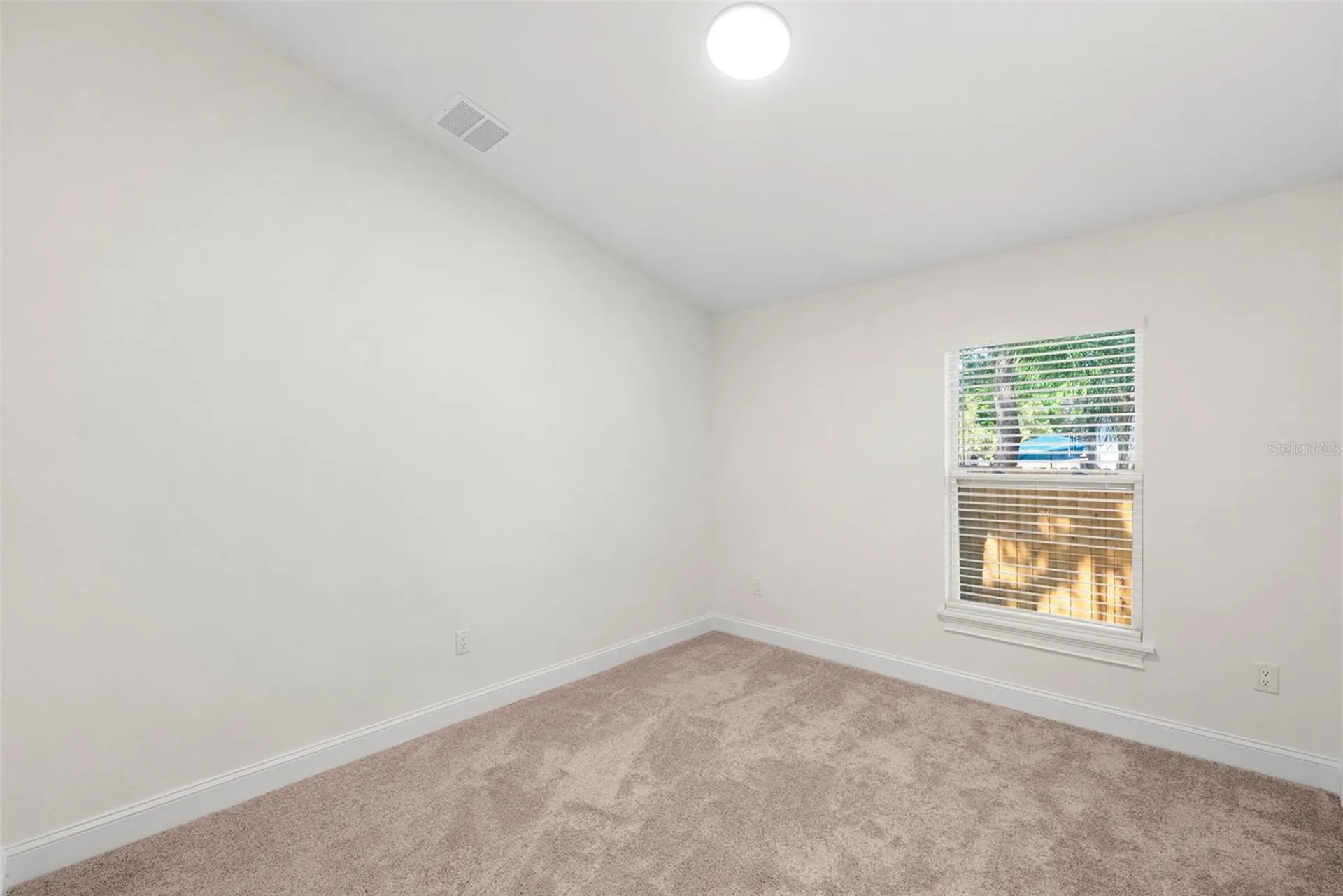 5062 80th Lane N St Petersburg FL 33709