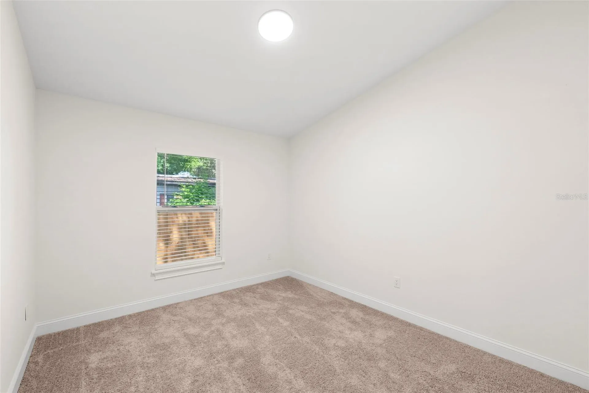 5062 80th Lane N St Petersburg FL 33709