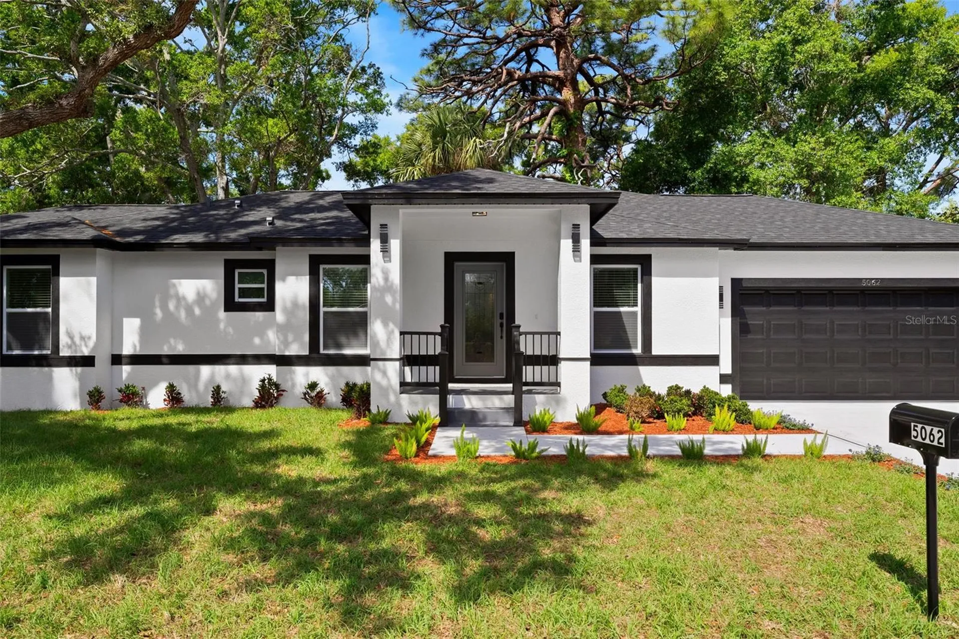 5062 80th Lane N St Petersburg FL 33709