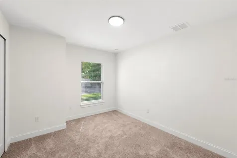 5062 80th Lane N St Petersburg FL 33709