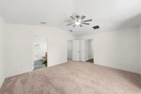 5062 80th Lane N St Petersburg FL 33709