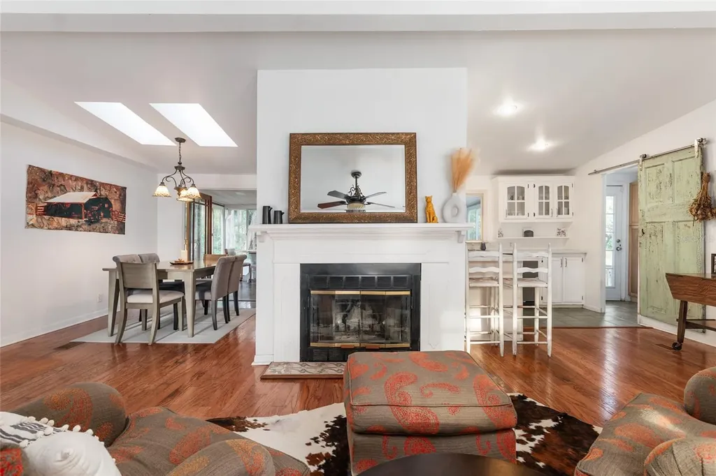 20361 1st Street Mc Intosh FL 32664