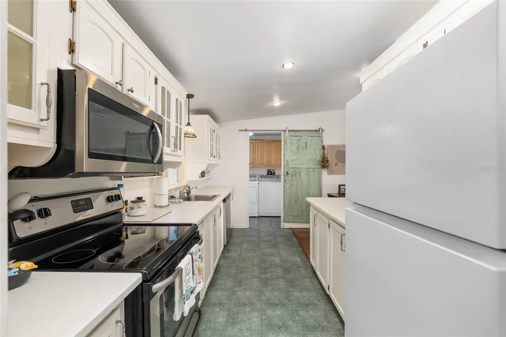 20361 1st Street Mc Intosh FL 32664