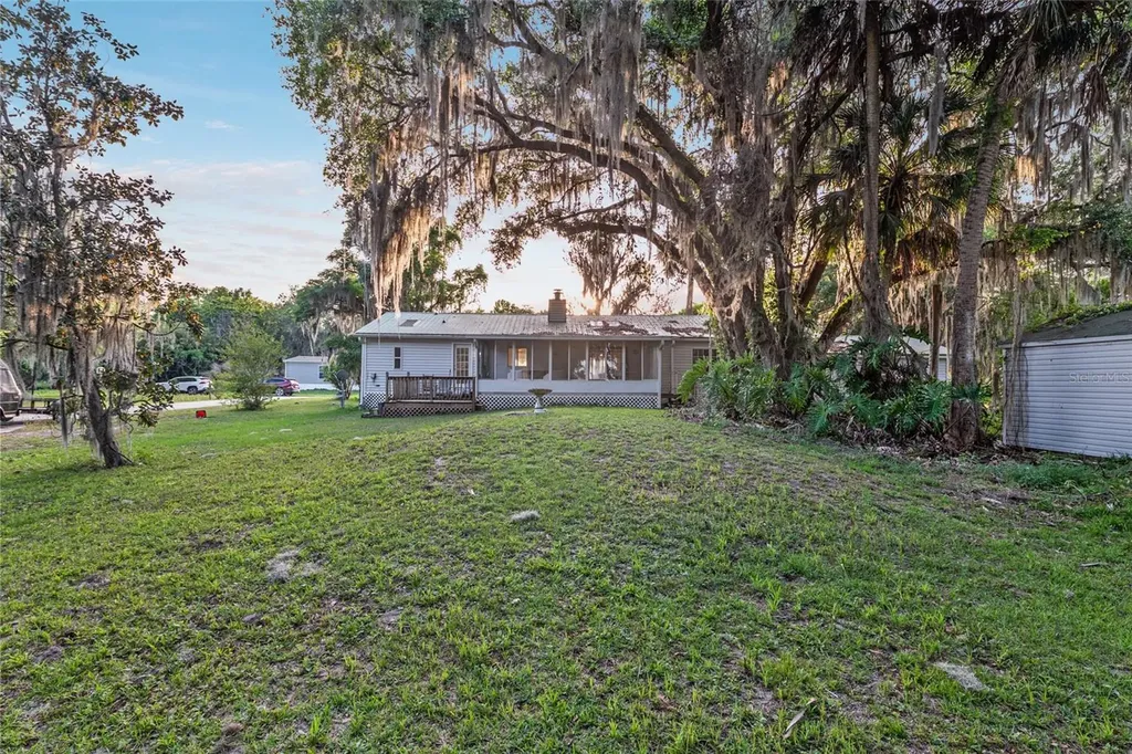 20361 1st Street Mc Intosh FL 32664