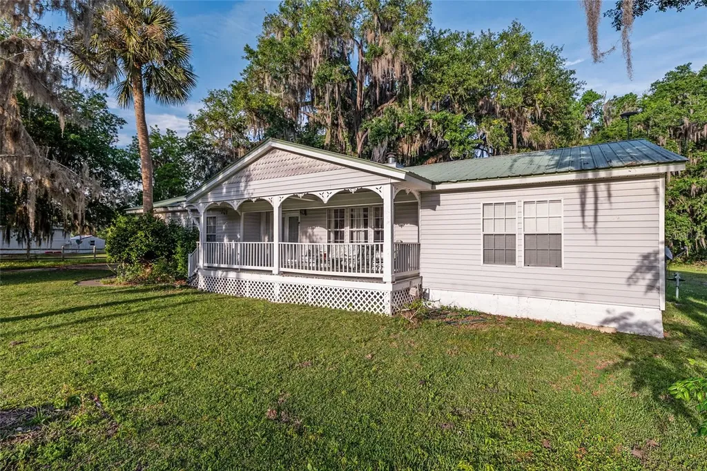 20361 1st Street Mc Intosh FL 32664