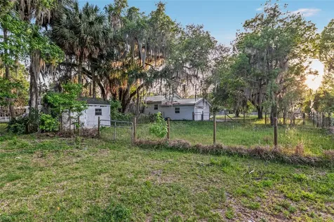 20361 1st Street Mc Intosh FL 32664