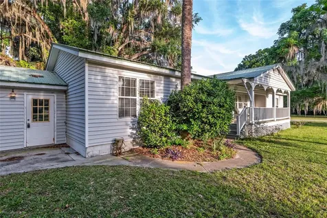 20361 1st Street Mc Intosh FL 32664