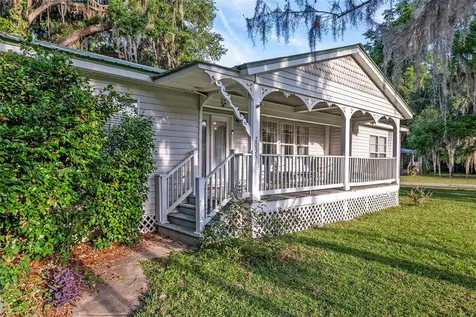 20361 1st Street Mc Intosh FL 32664