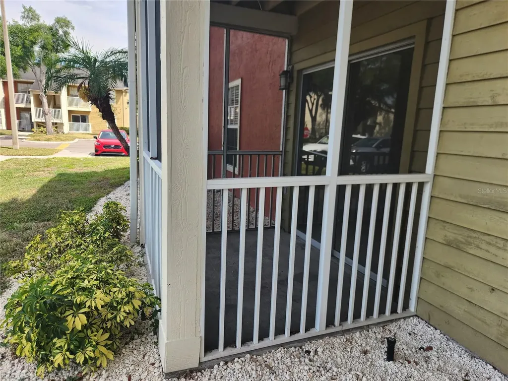 803 Lake Haven Square Brandon FL 33511