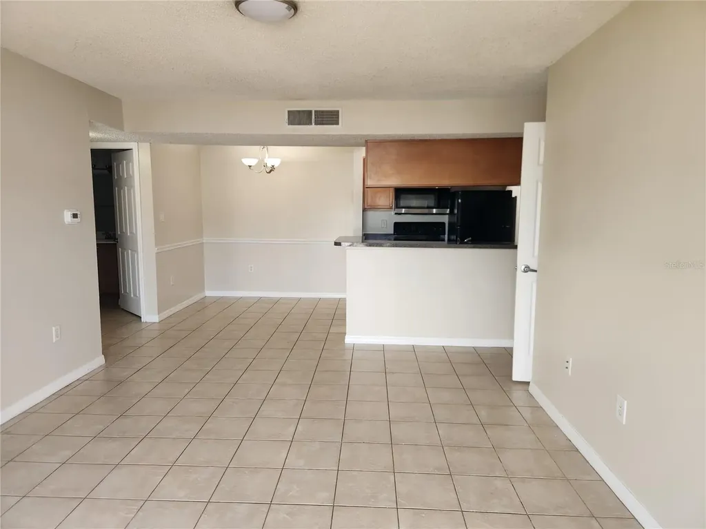 803 Lake Haven Square Brandon FL 33511