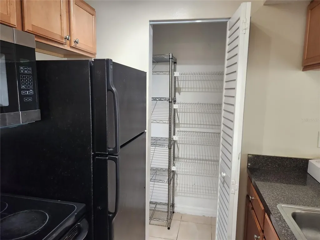 803 Lake Haven Square Brandon FL 33511