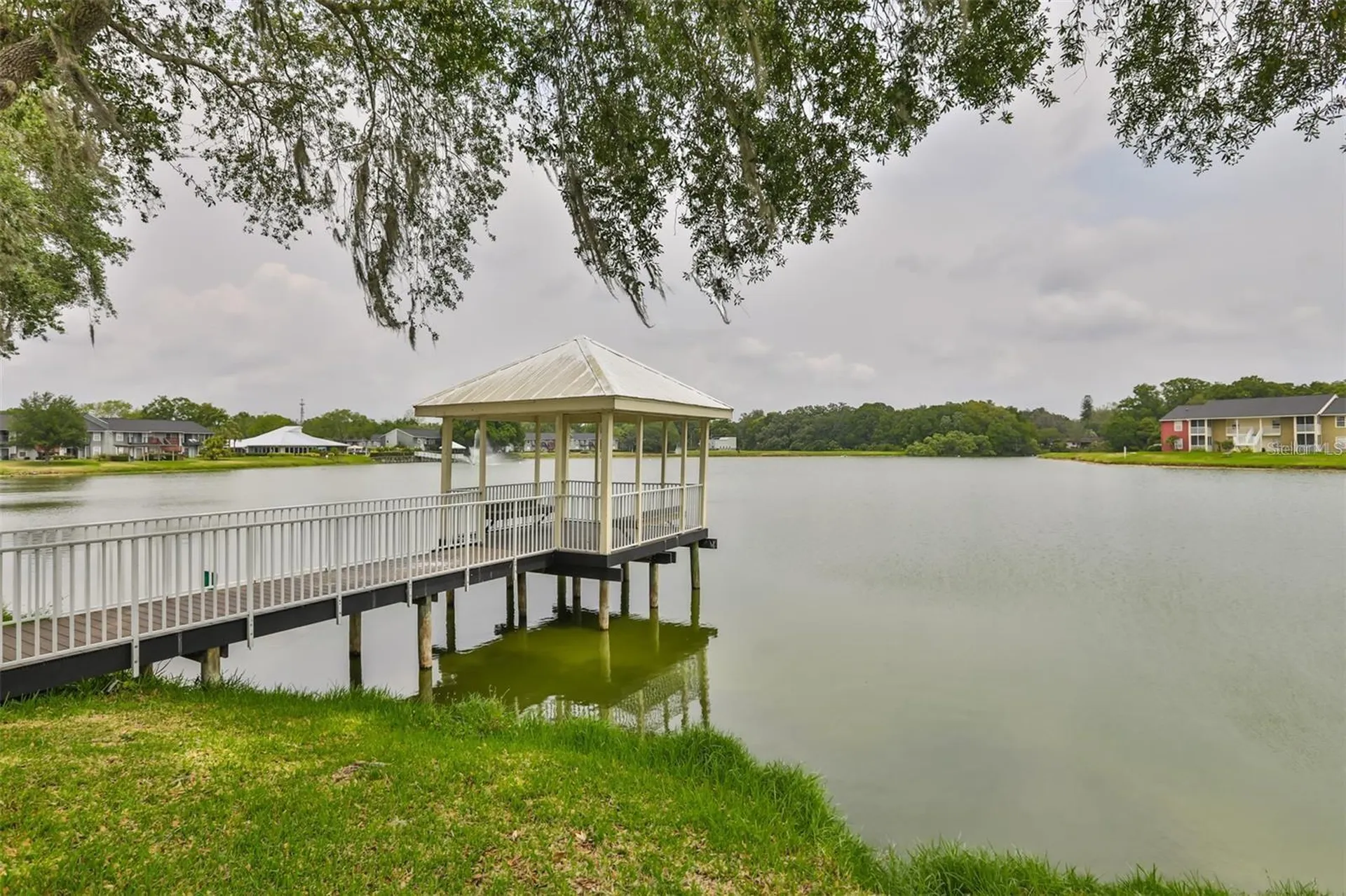 803 Lake Haven Square Brandon FL 33511