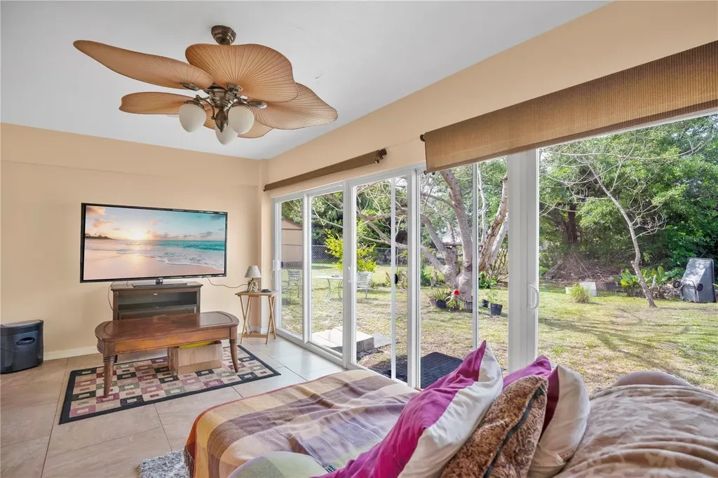 18 Angeles Road Debary FL 32713