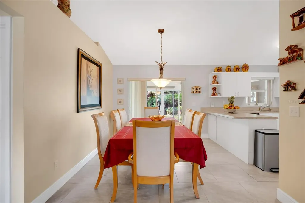 18 Angeles Road Debary FL 32713