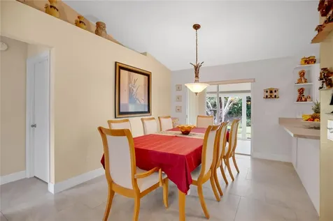 18 Angeles Road Debary FL 32713