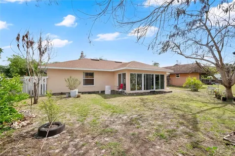 18 Angeles Road Debary FL 32713