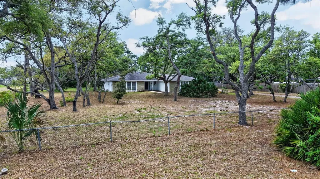 13222 98th Avenue Seminole FL 33776