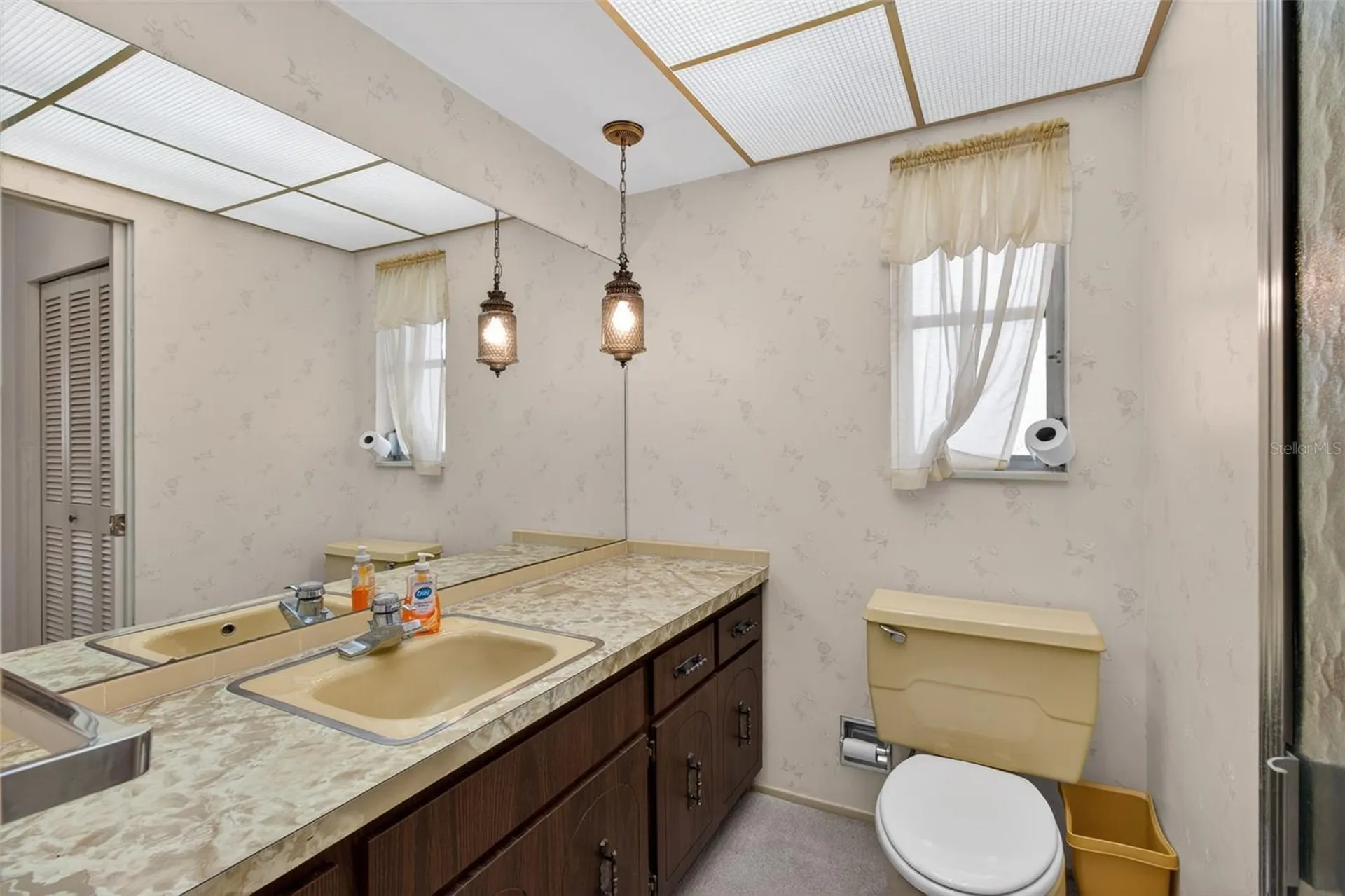 13222 98th Avenue Seminole FL 33776