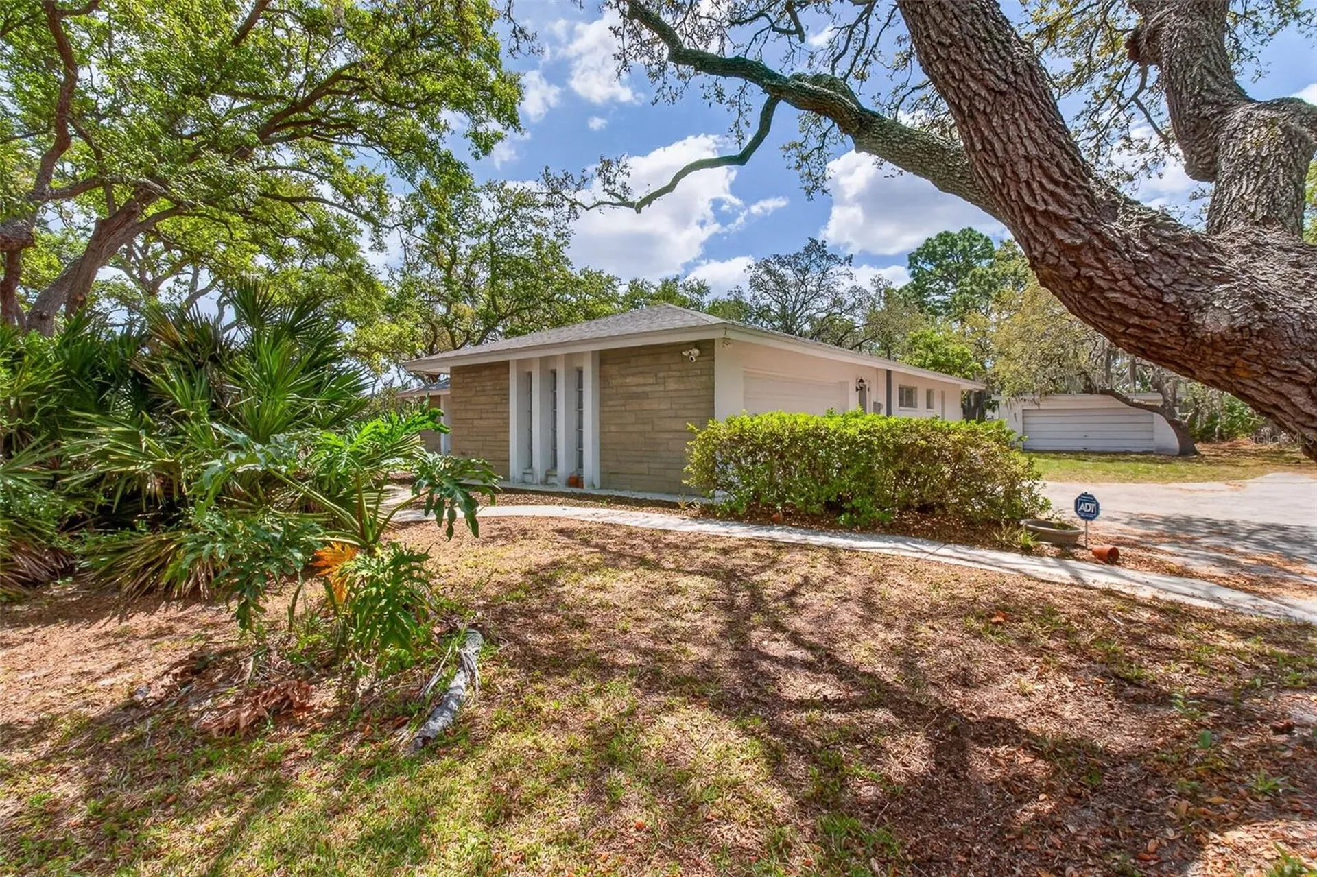 13222 98th Avenue Seminole FL 33776