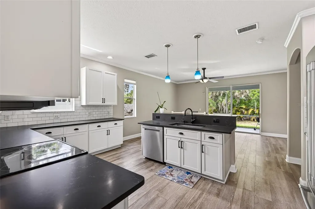 3409 38th Terrace E Bradenton FL 34208