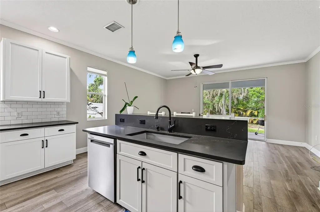 3409 38th Terrace E Bradenton FL 34208