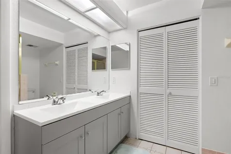 2668 Bentley Drive Palm Harbor FL 34684