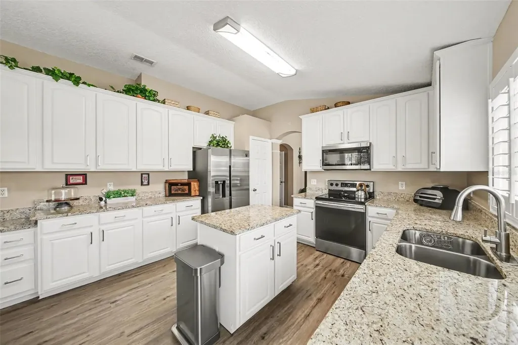 1823 Laurel Brook Loop Casselberry FL 32707
