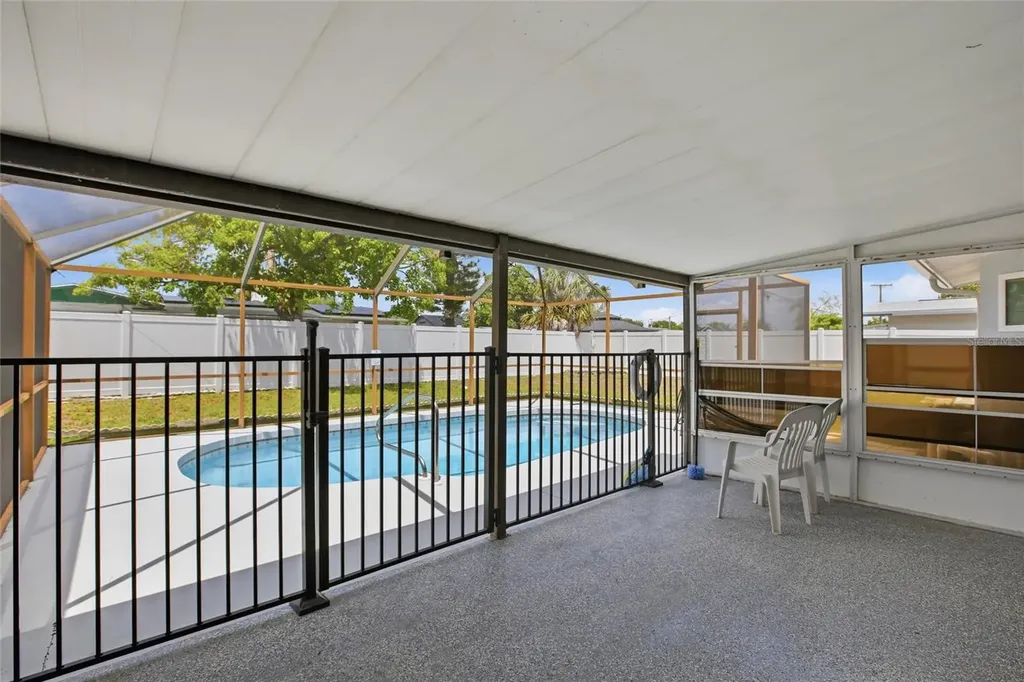 3106 Oxford Drive W Bradenton FL 34205