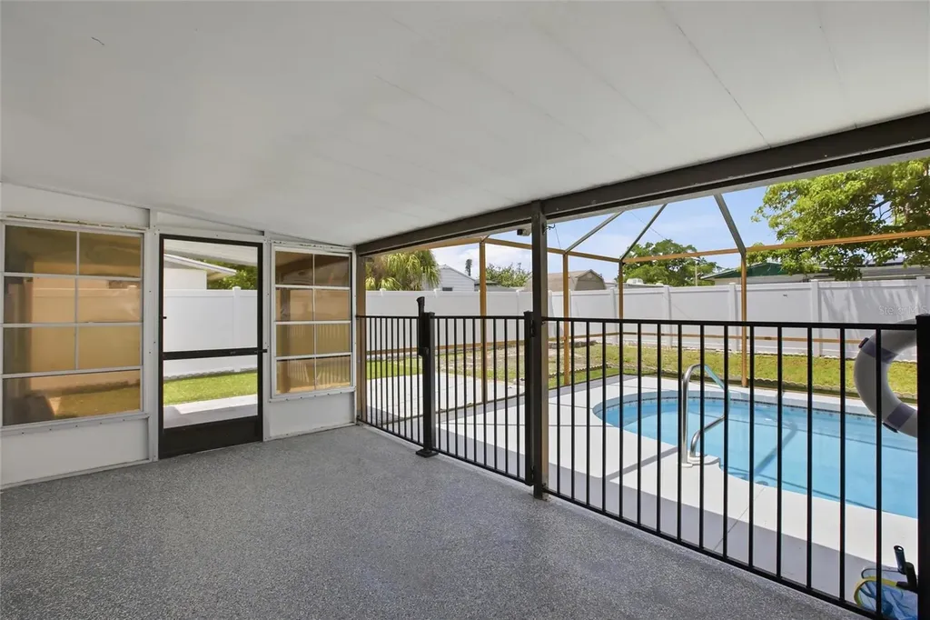 3106 Oxford Drive W Bradenton FL 34205